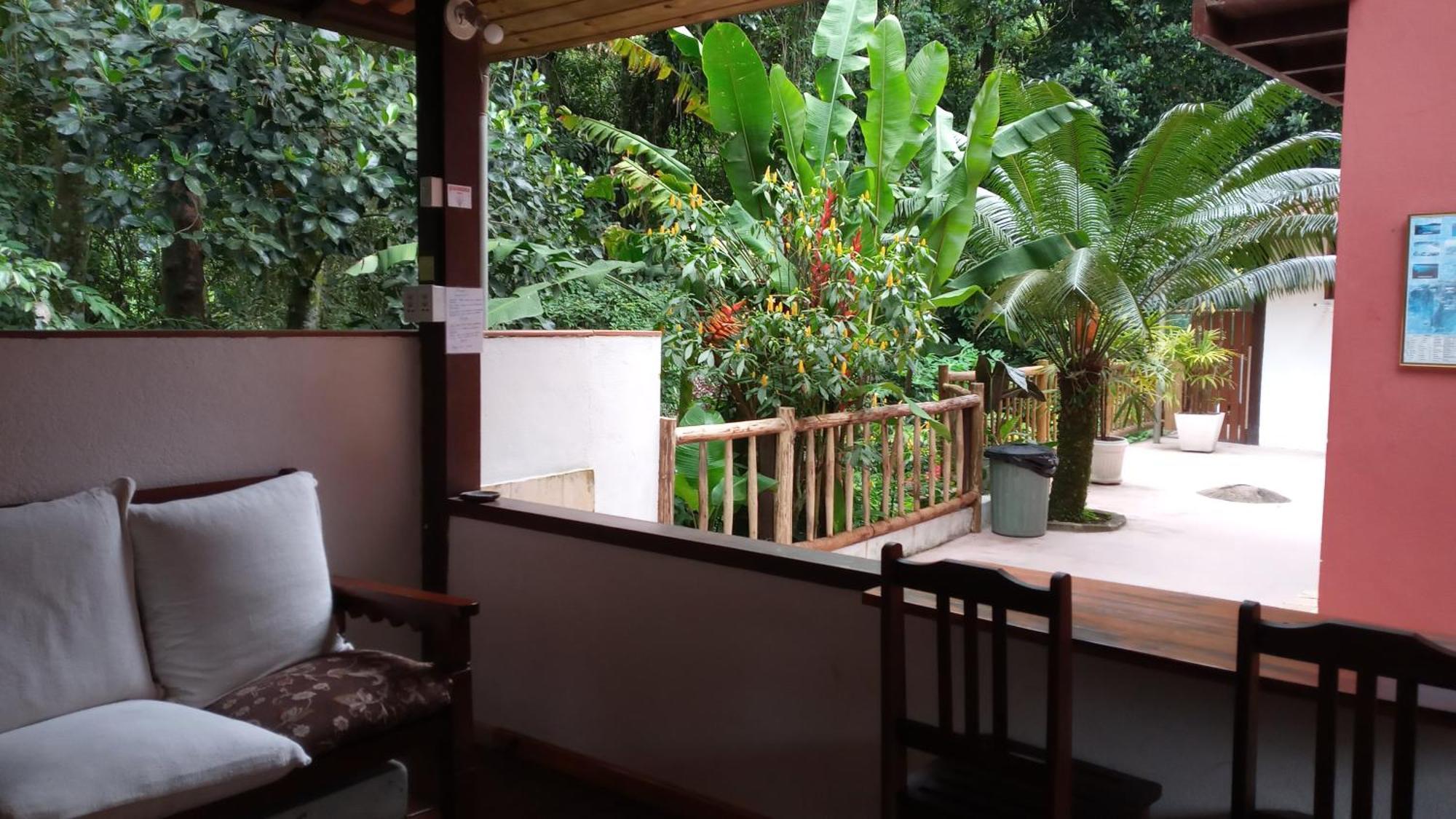 Pitanga Ilha Grande Acomodação com café da manhã Exterior foto