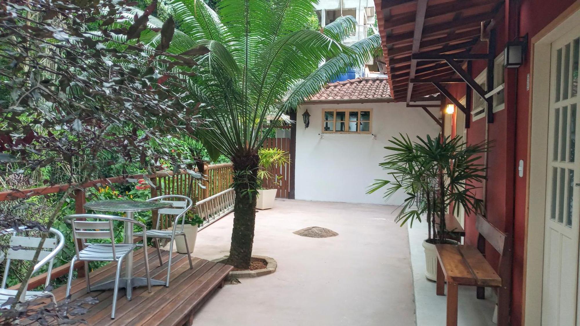 Pitanga Ilha Grande Acomodação com café da manhã Exterior foto